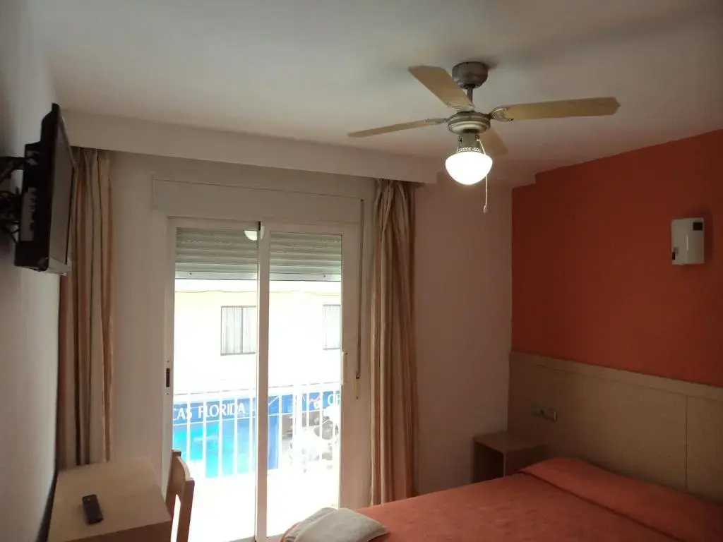 Economy room