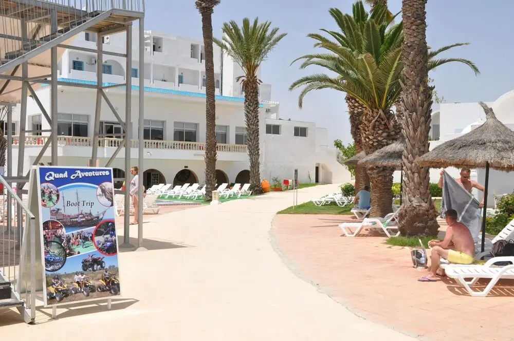Beach & Waterfront