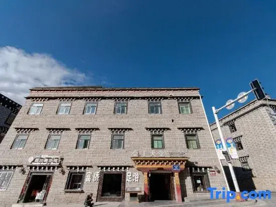 Yading Paradise Inn