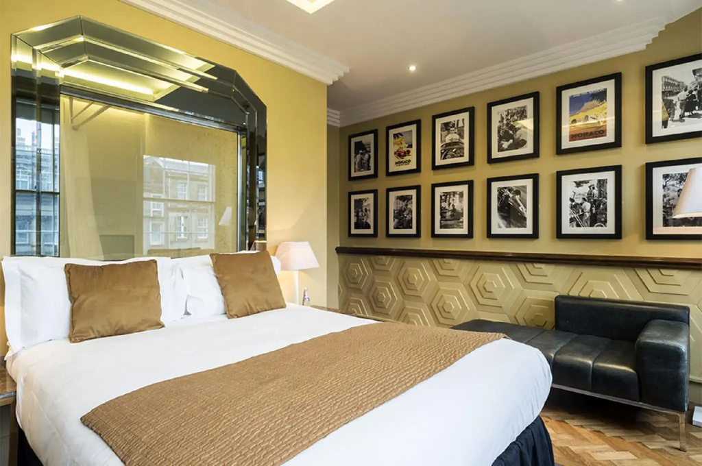 Superior room