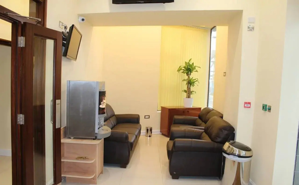Lobby & Reception