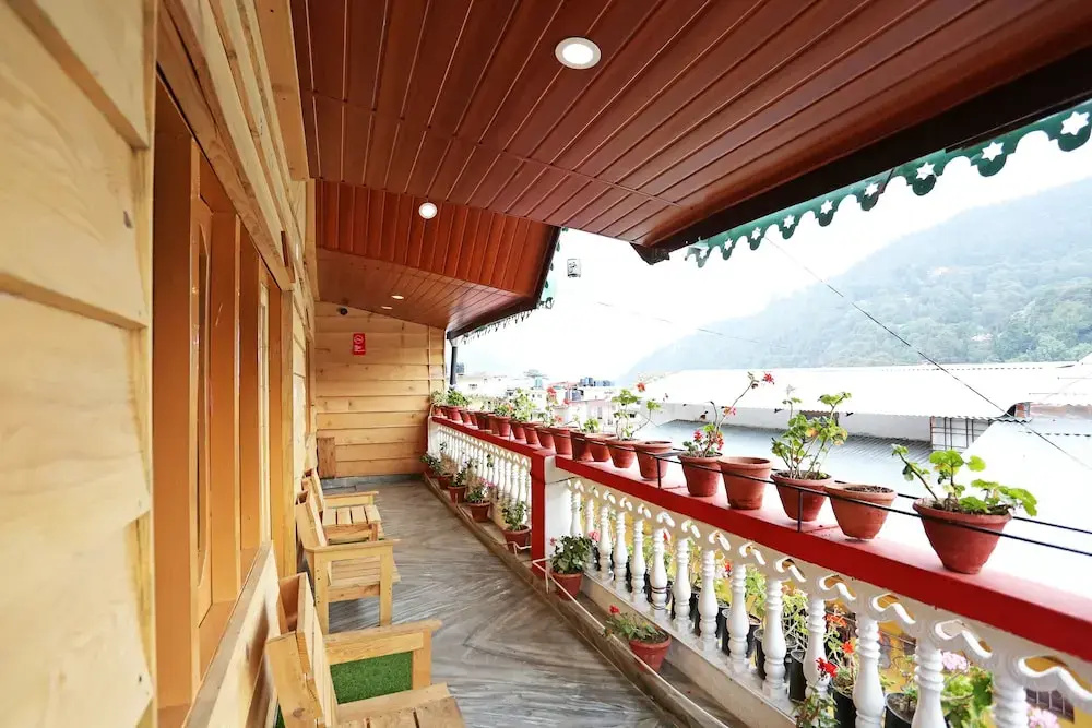 Balcony & Terrace