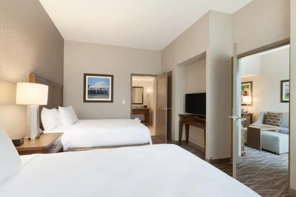 Embassy Suites Saratoga Springs - Chambres