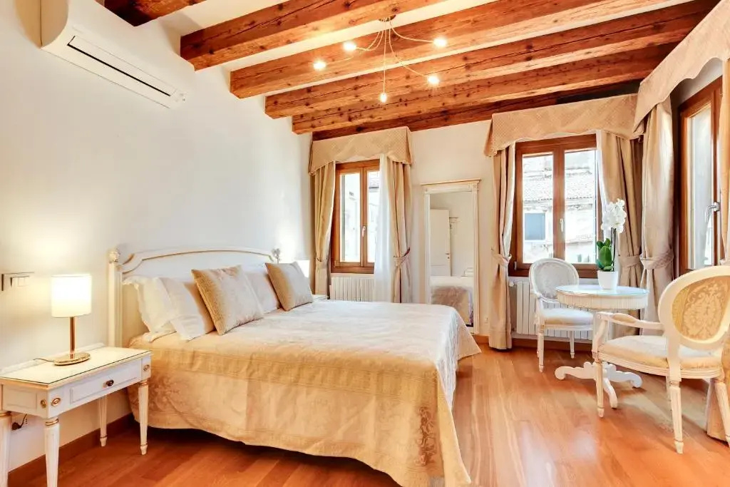 Superior Apartment