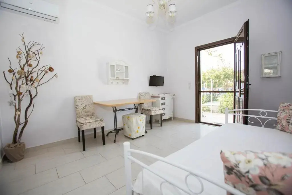 Patrinos Studios - Chambres