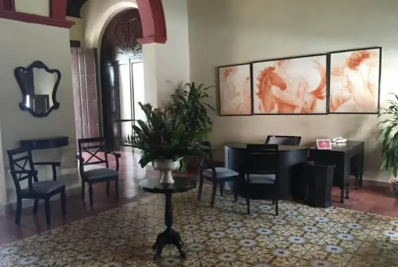 Hotel photo 12