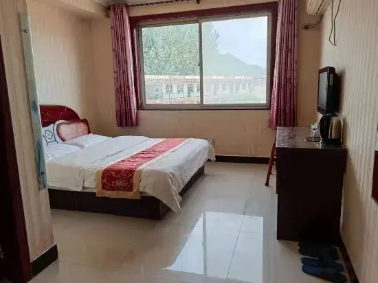 Xinglong Chenyang Hotel