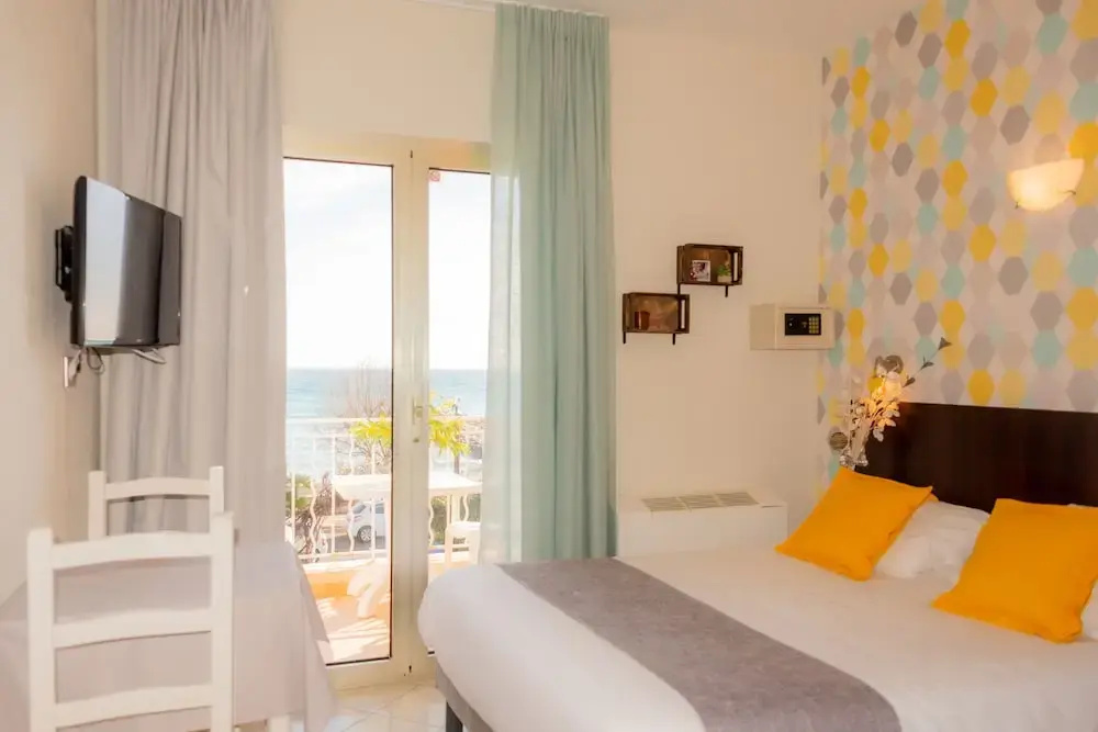 Hôtel Reine D'Azur - Chambres
