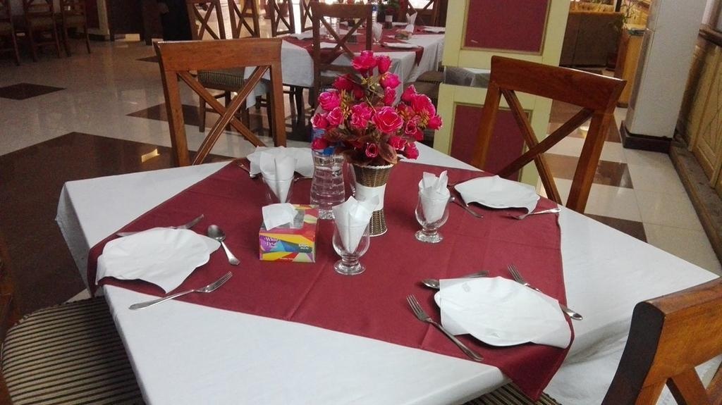 Tourist Inn Hotel - Général