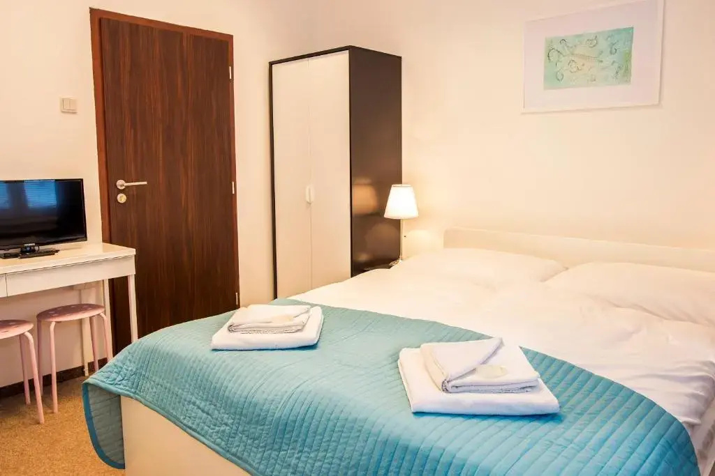 Petit Dependance - Chambres
