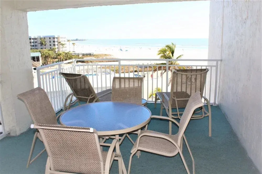 Jamaica Royale 403 - 2 Br Condo