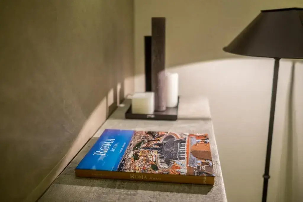 Room 230 Roma Luxury Suites - Chambres