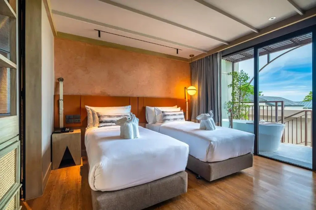 Thai Fight Hotel Room Type - Deluxe Double Room