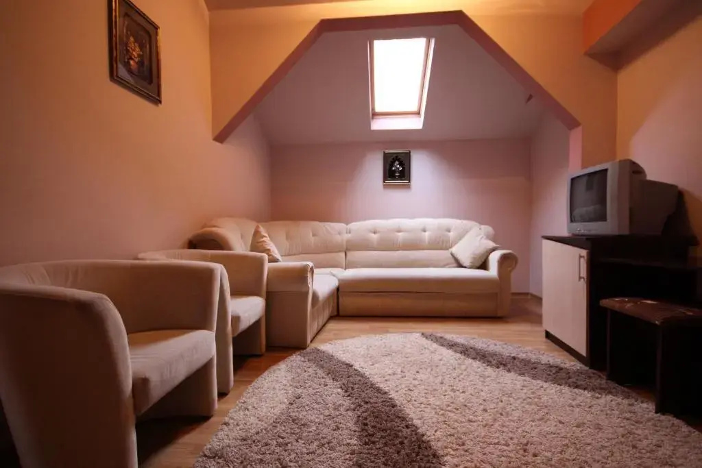 2 Bedrooms Suite