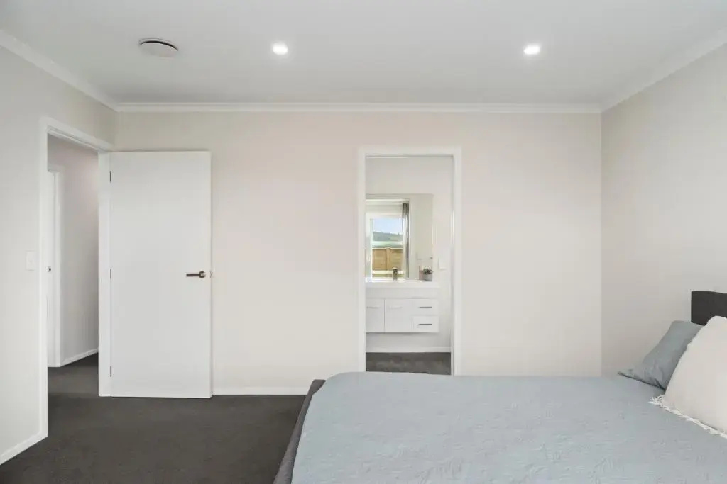 Lakeview Haven - Wharewaka Holiday Home