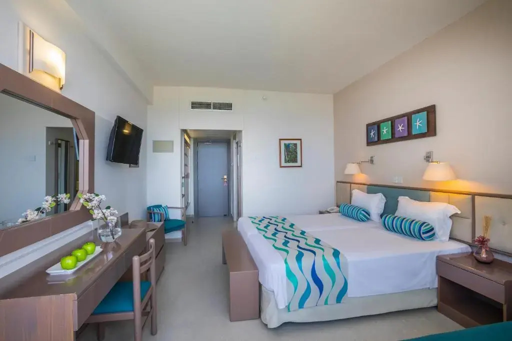 Cavo Maris Beach Hotel - Chambres
