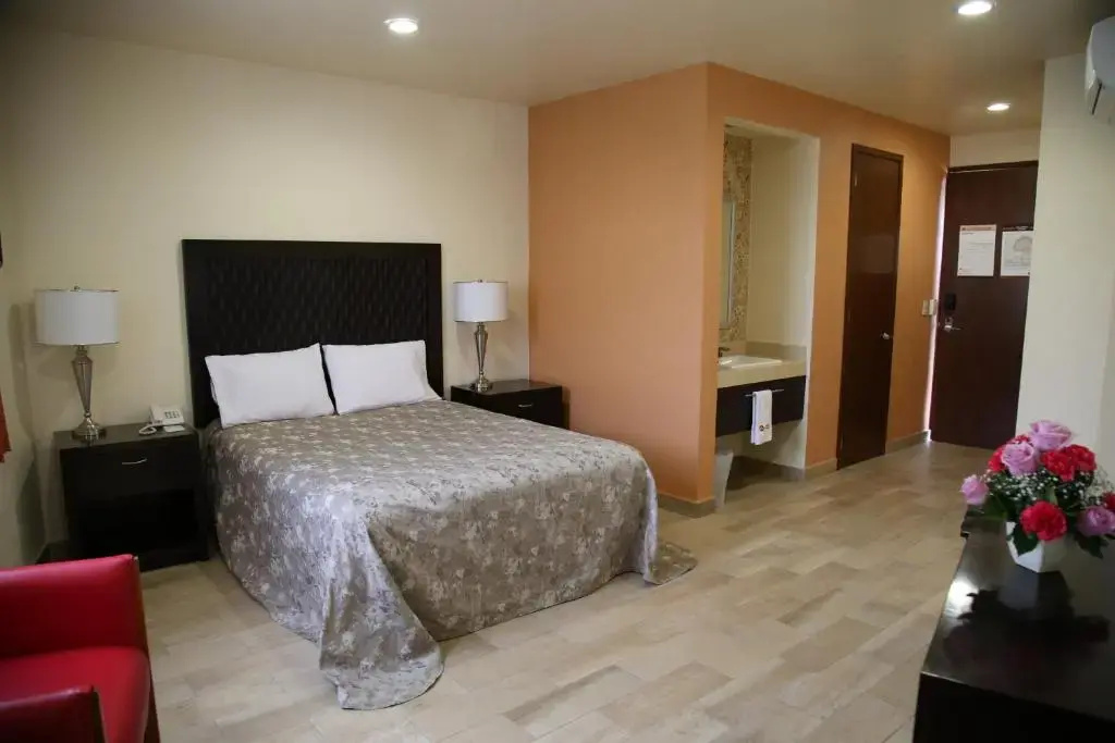 Hotel Plaza Bernal - Chambres
