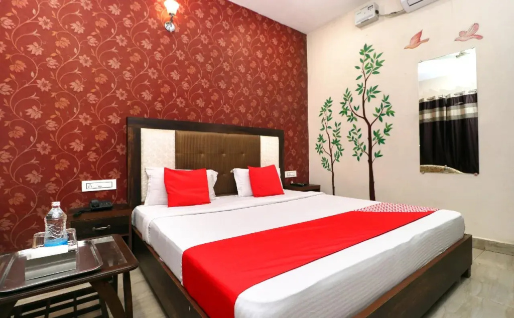 Bedroom