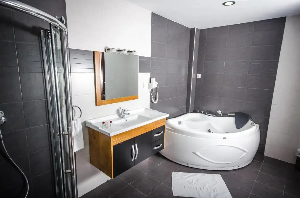 Standard Suite