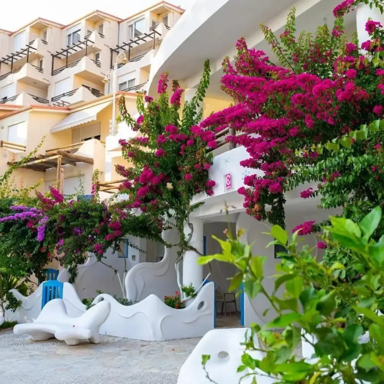 Family Seaview Condo Bougainville Bay