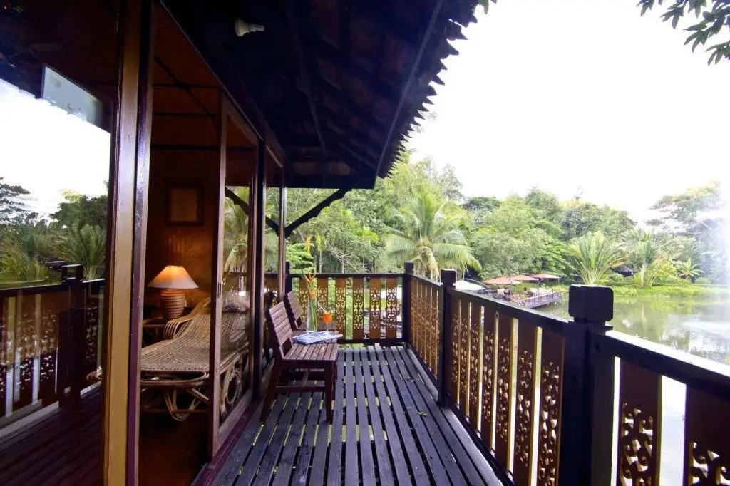 Balcony & Terrace