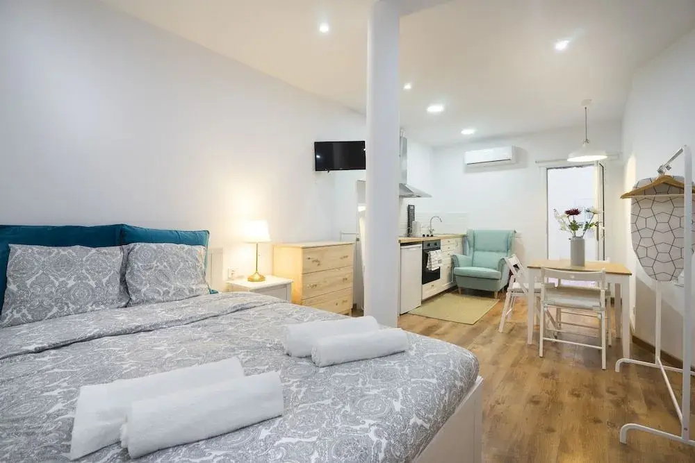 Casa Barceló Camp Nou Hostel photo 6