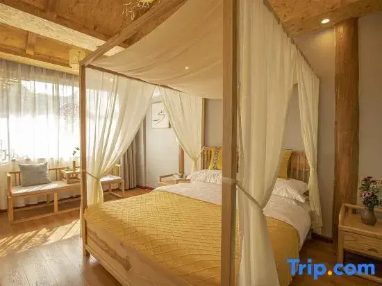 Standard Double room with garden view (full double bed)
