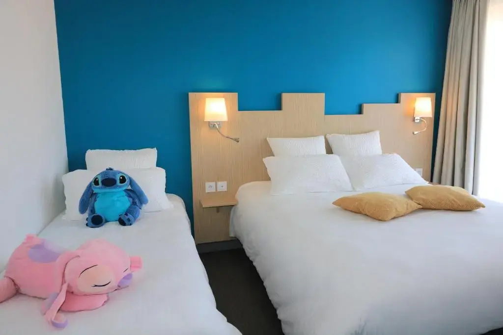 Standard Triple room with balcony