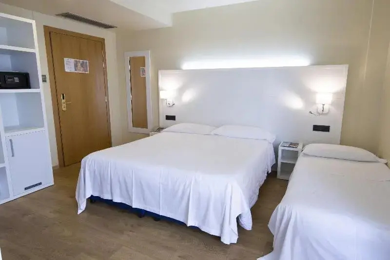Standard room with balcony