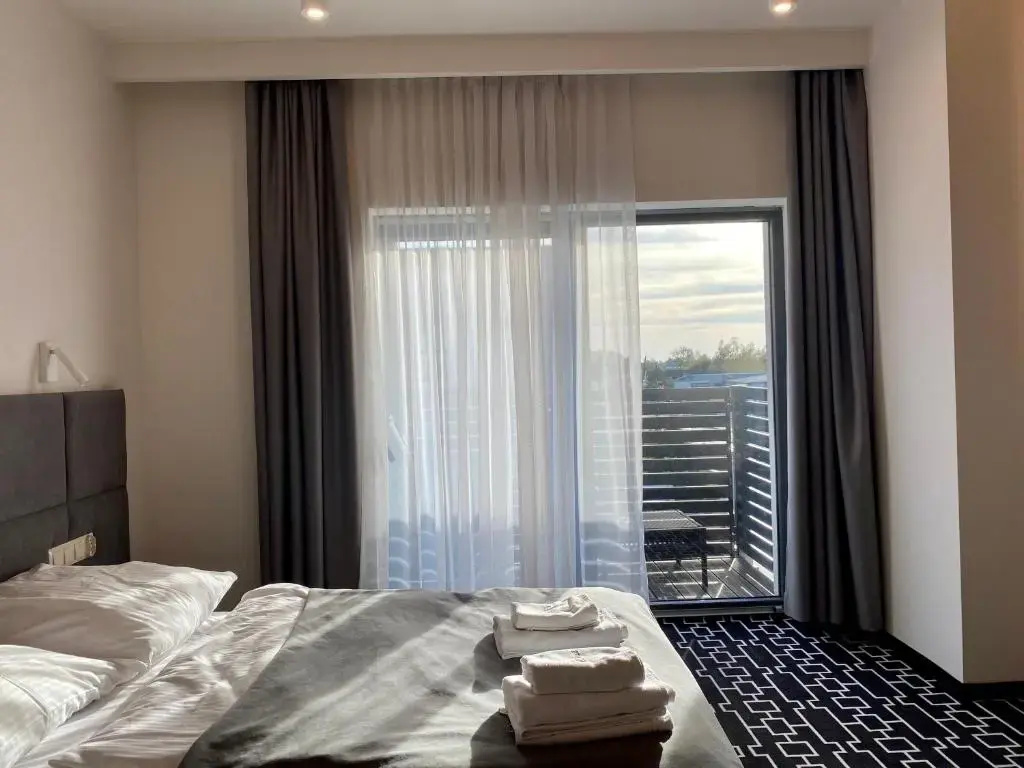 Deluxe Double room with balcony (full double bed)