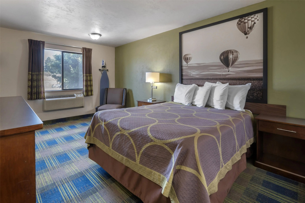 Standard Double room (full double bed)