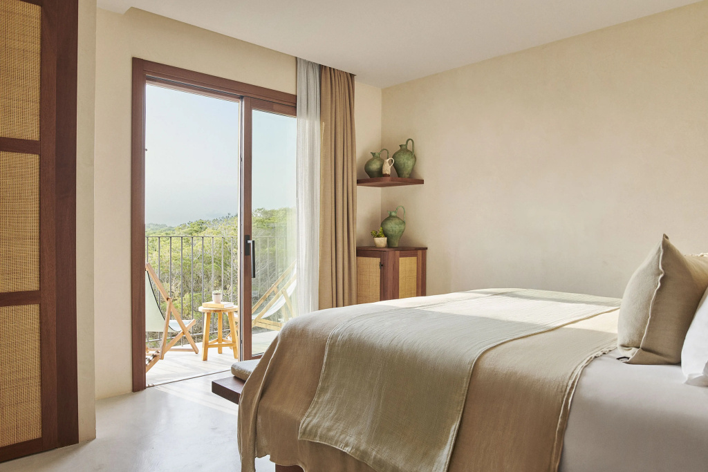 Deluxe room with sea view