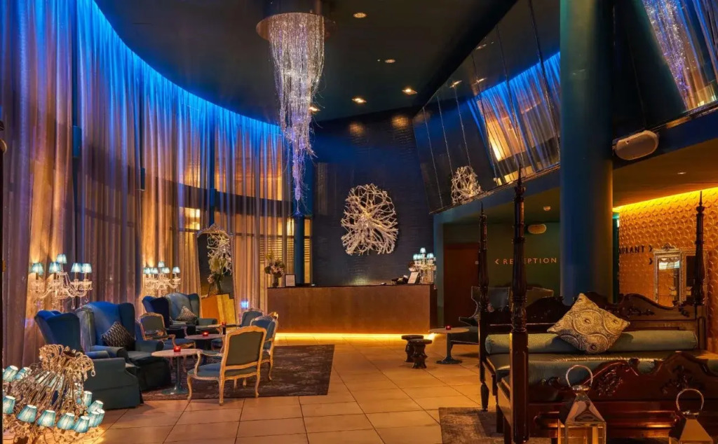 The Beacon — фото