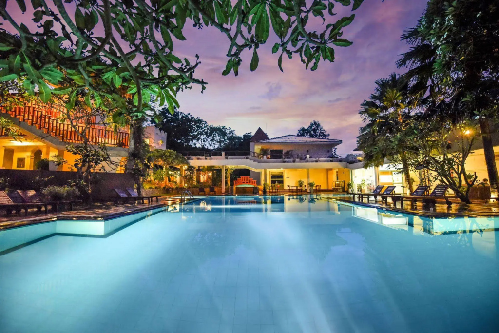 Mandara Rosen - Général