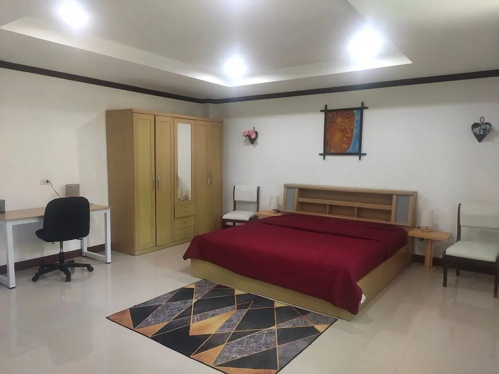 Апартаменты Дуплекс с 2 комнатами с балконом в BEA Apartment