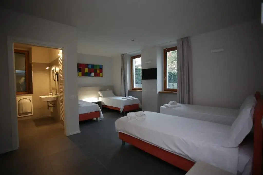 Bed in Dorm (male dorm)