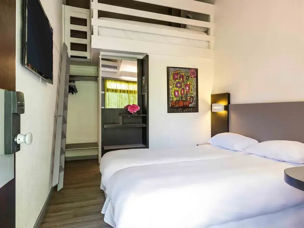 Voir la photo 2 — Hotel ibis Styles Aix en Provence Mas des Oliviers