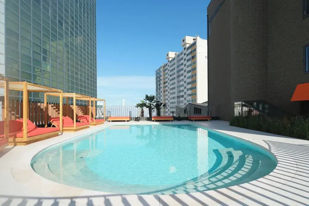 Hotel photo 12
