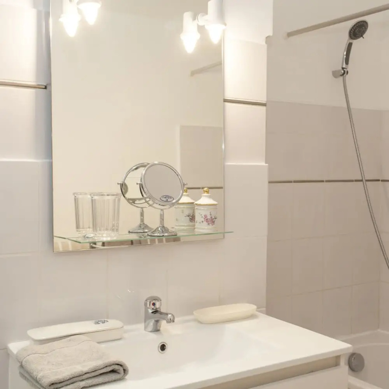 Afficher la photo 6 — 46FM Montauban Guesthouse