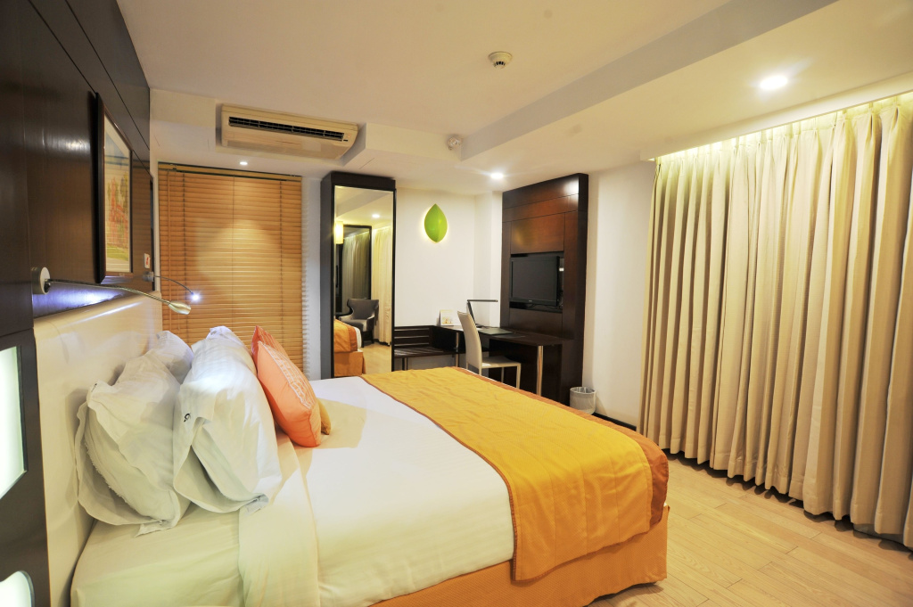 Deluxe Double room (full double bed)