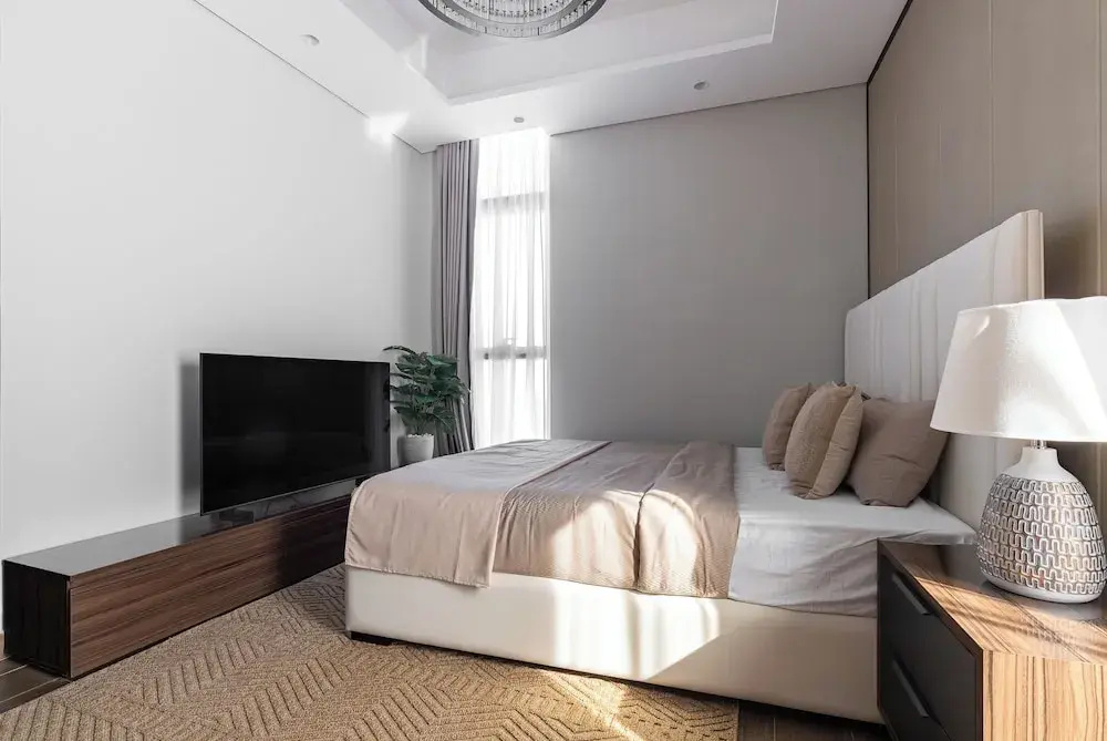 SIMPLY COMFORT Skyline Apts at Nobles Tower with Luxury Burj View — фото