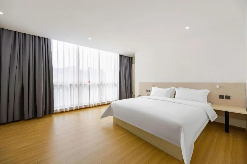 Отель Jinjiang Inn Beijing Wanfeng Road Hotel в Пекине