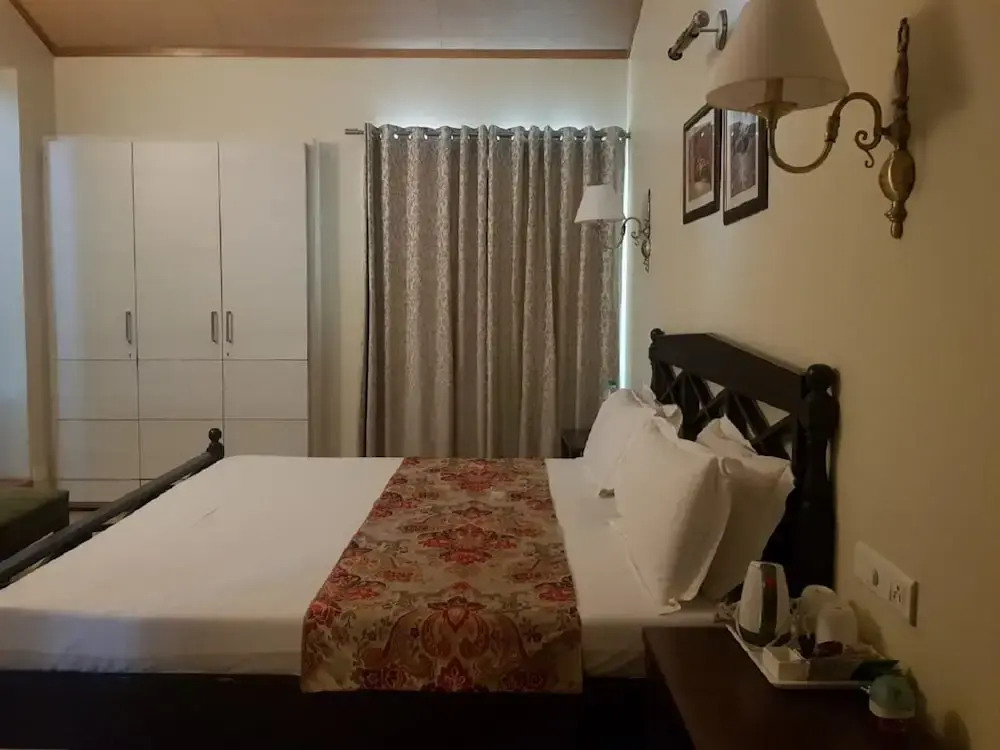 標準四人豪華套房,花園景觀,配有雙人床