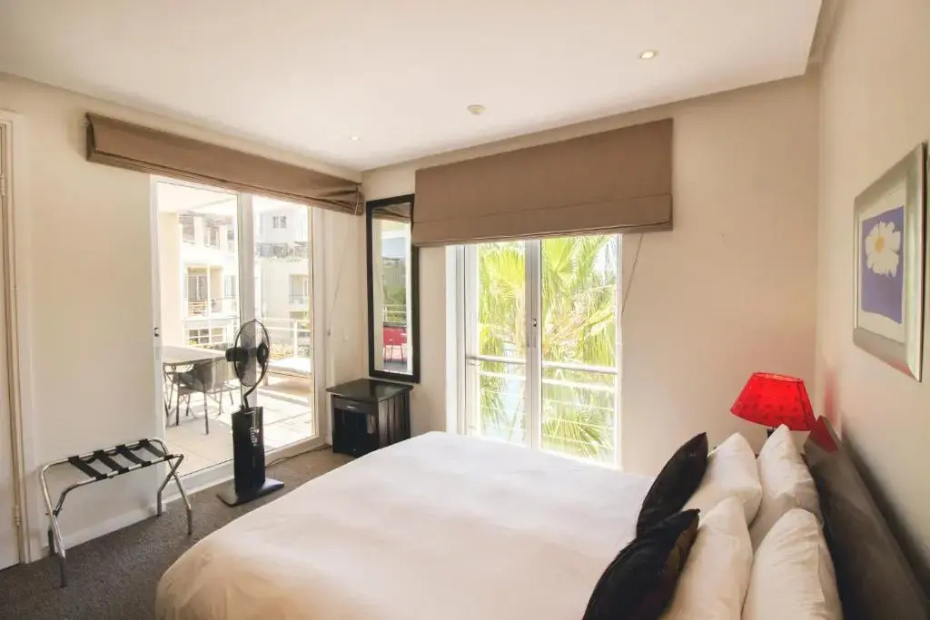 Waterfront Village Aparthotel - Chambres