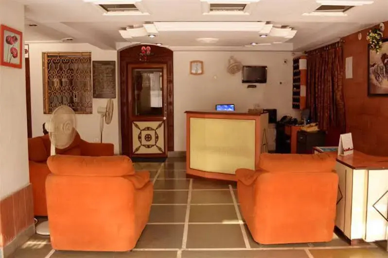 OYO 43924 Harry Guest House
