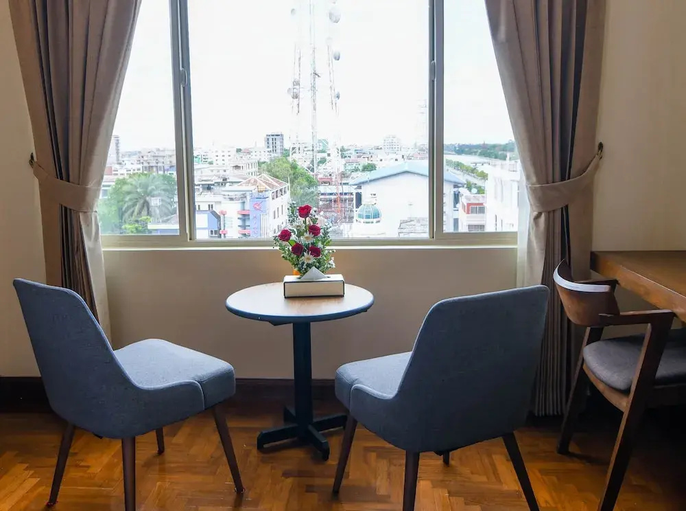 New Wave Hotel - Général