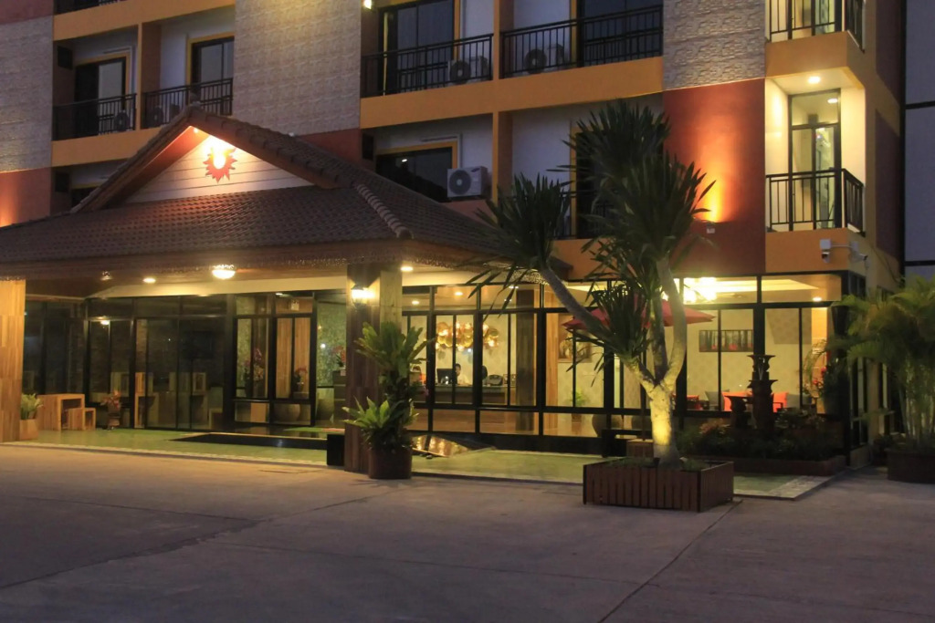 Tawan Anda Garden Hotel - фото 13