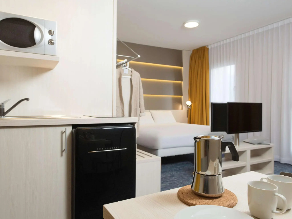 Double Apartment (full double bed)