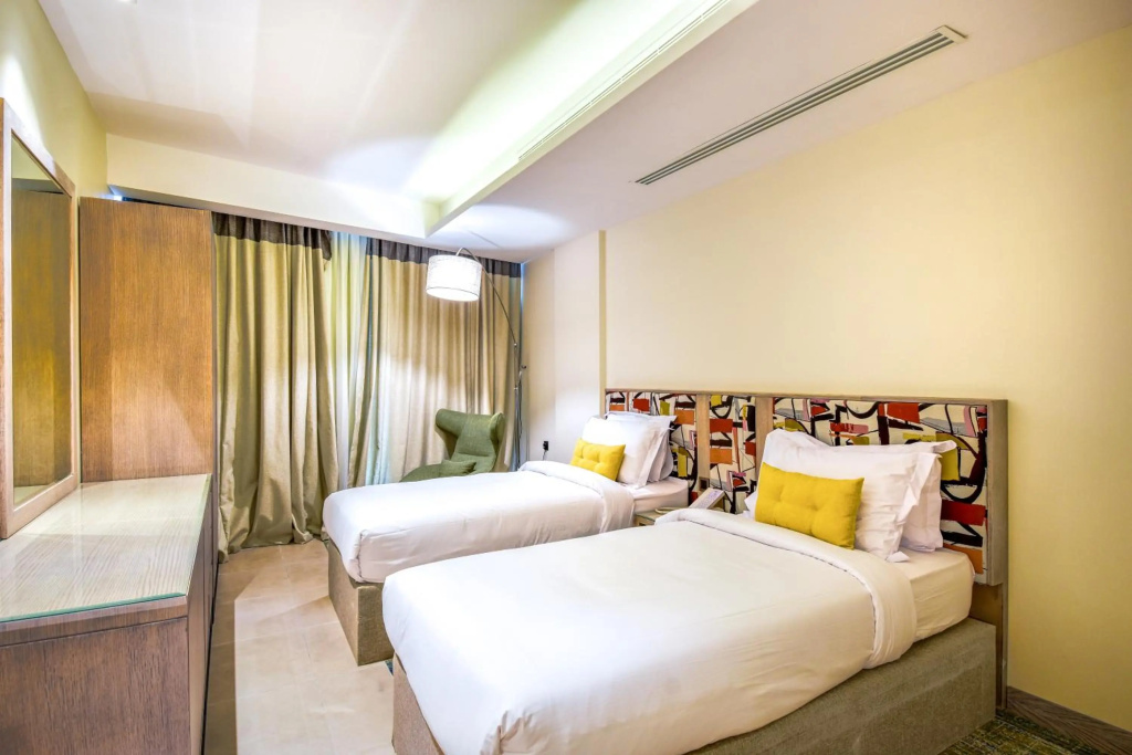Отель Ewaa Express Hotel - Khorais в Эр-Рияде