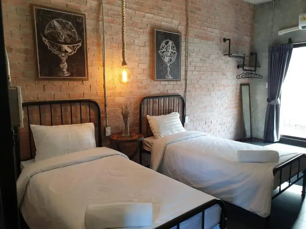 Standard Double room with balcony (twin beds)